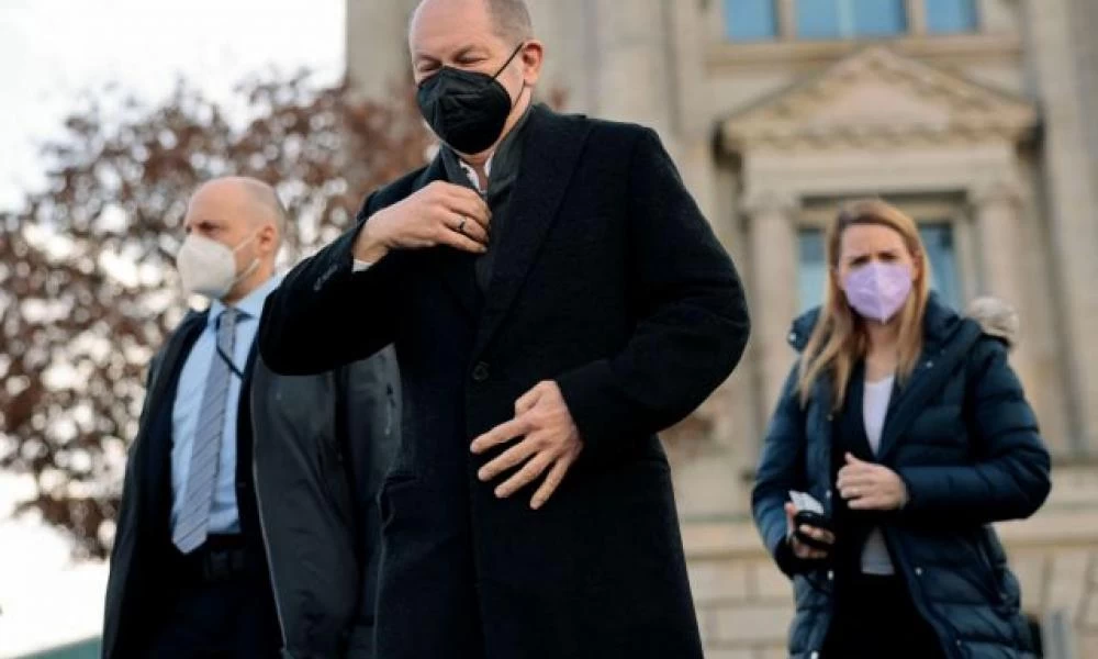 Γερμανία:"Σκληρό" μήνυμα του Σολτς στον Πούτιν μετά το "Έχουμε χεσ@!νες τις κυρώσεις της Δύσης"